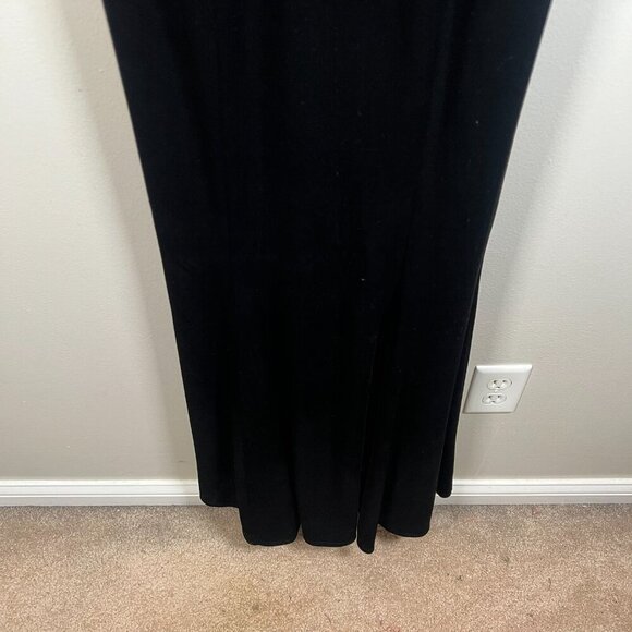 Xscape Velvet Off The Shoulder Gown Size 4 Black Holiday Event Christmas Party - Picture 8 of 11